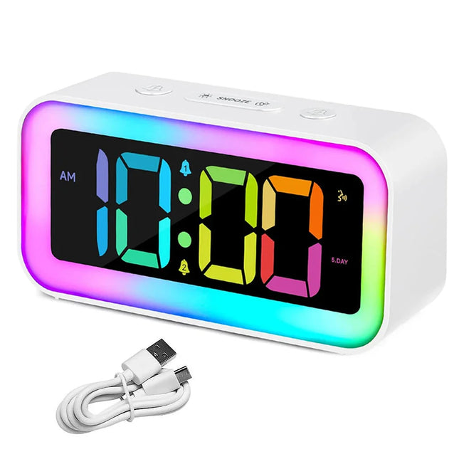 Svítící digitální budík s RGB podsvícením